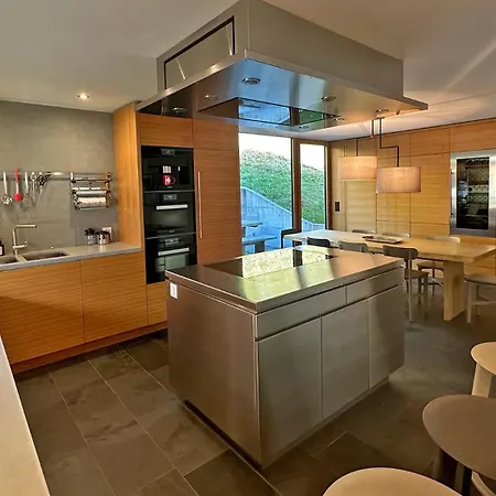 Villa 5br Chalet Above The Centre Of Fee *