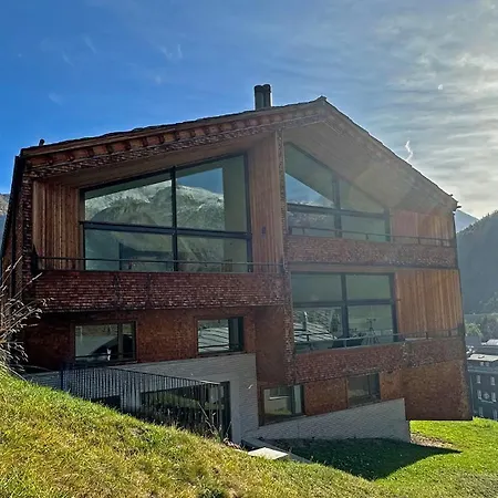 5br Chalet Above The Centre Of Fee Saas Fee