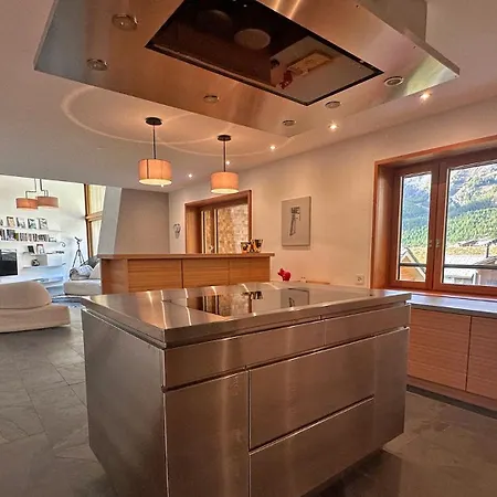 فيلة 5br Chalet Above The Centre Of Fee *